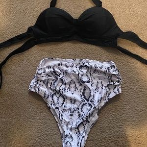 Small snakeskin bikini